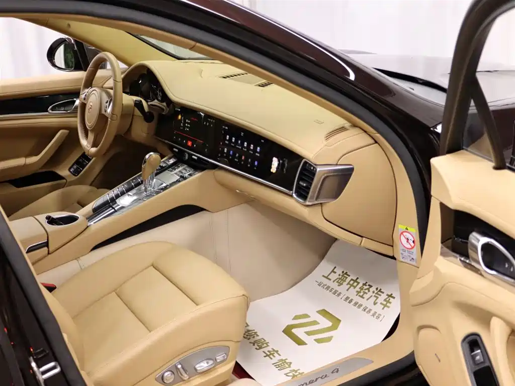 Porsche Panamera 2015 — фото 19