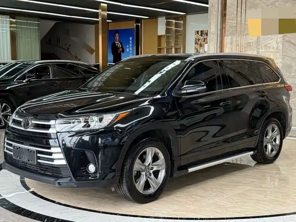 Toyota Highlander 2021