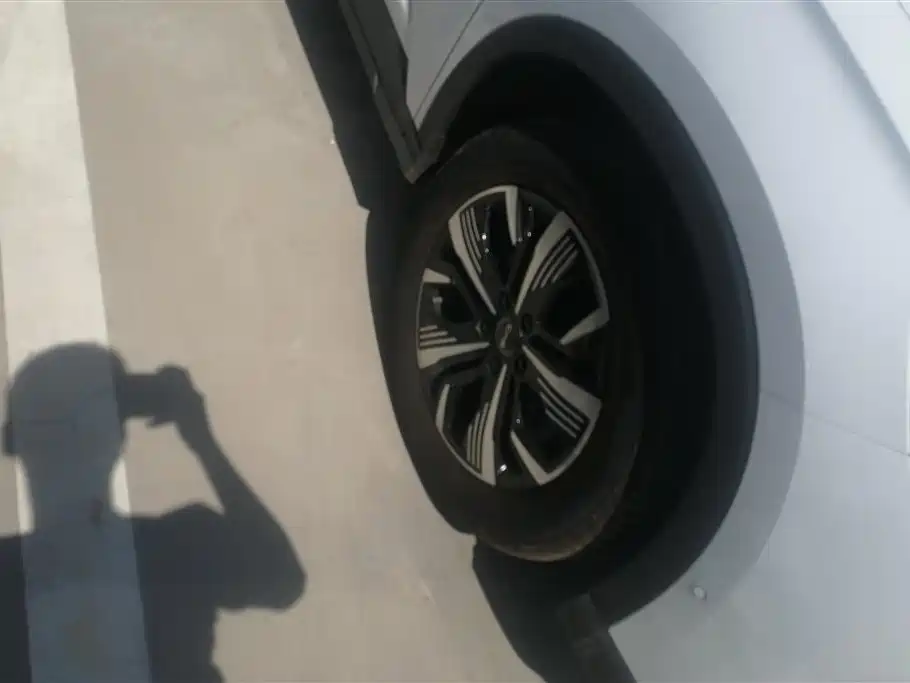 BYD Seal 05 DM-i 2026 — фото 6