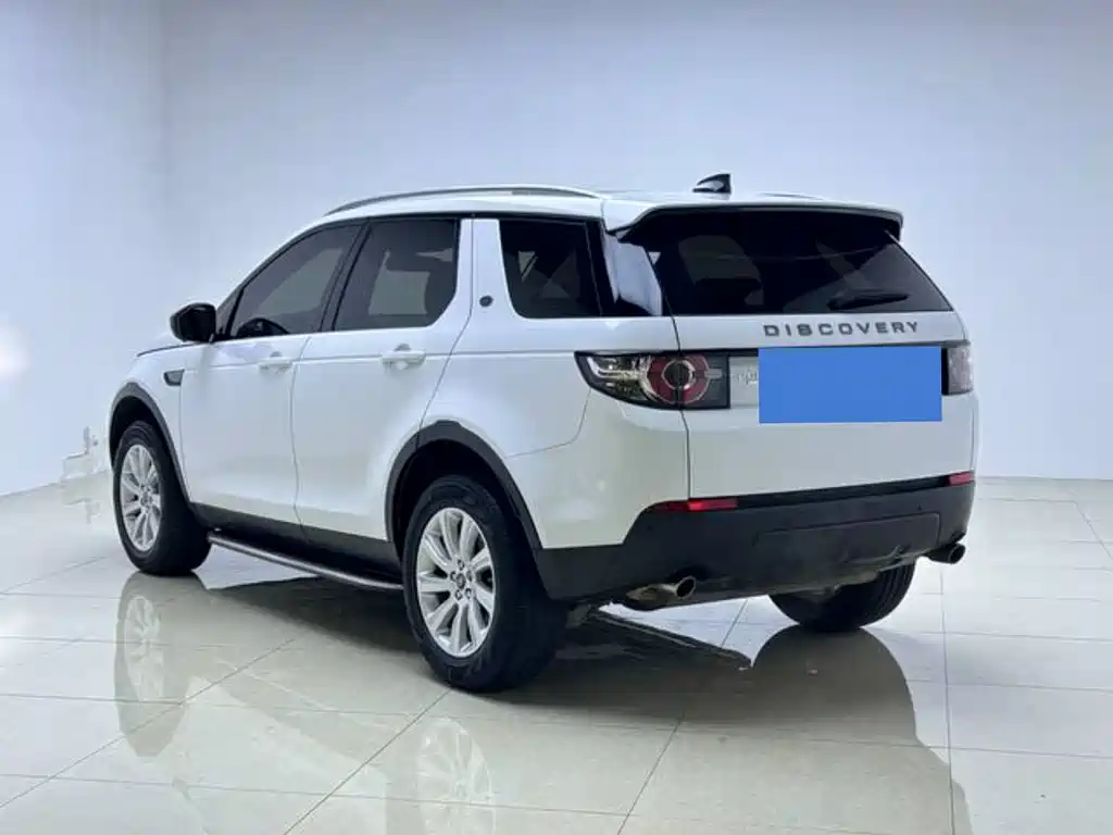 Land Rover Discovery Sport 2017 — фото 17