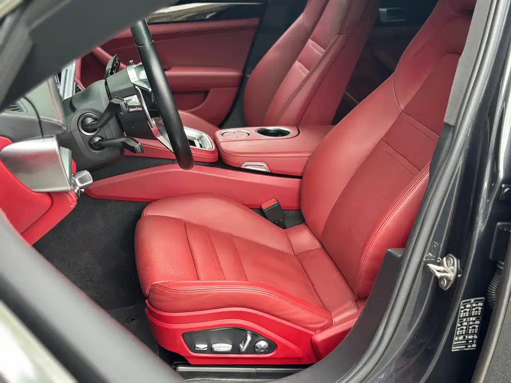 Porsche Panamera 2018 — фото 10