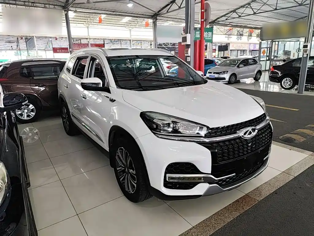 Chery Tiggo 8 2018 — фото 4