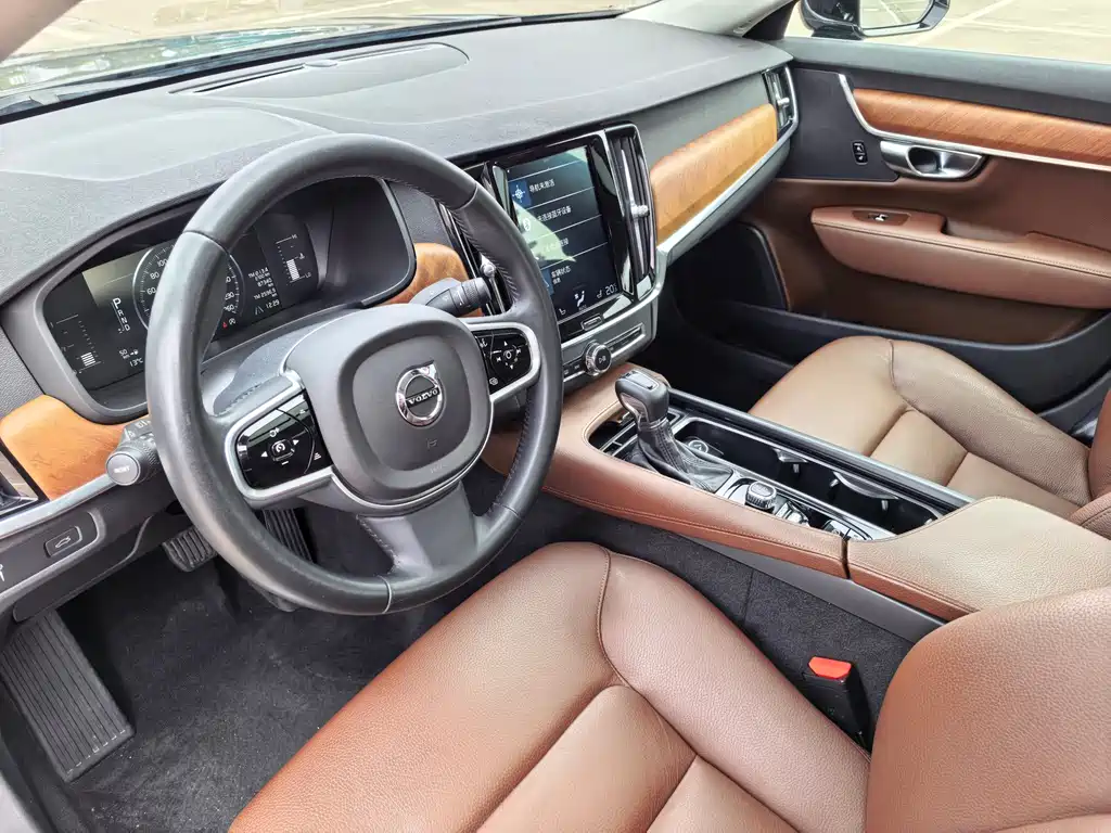 Volvo S90 2018 — фото 8