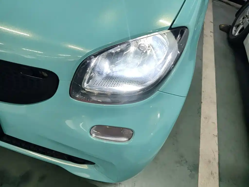 smart Fortwo 2016 — фото 19