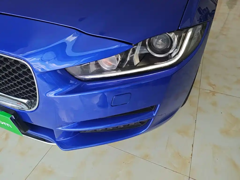Jaguar XEL 2019 — фото 24