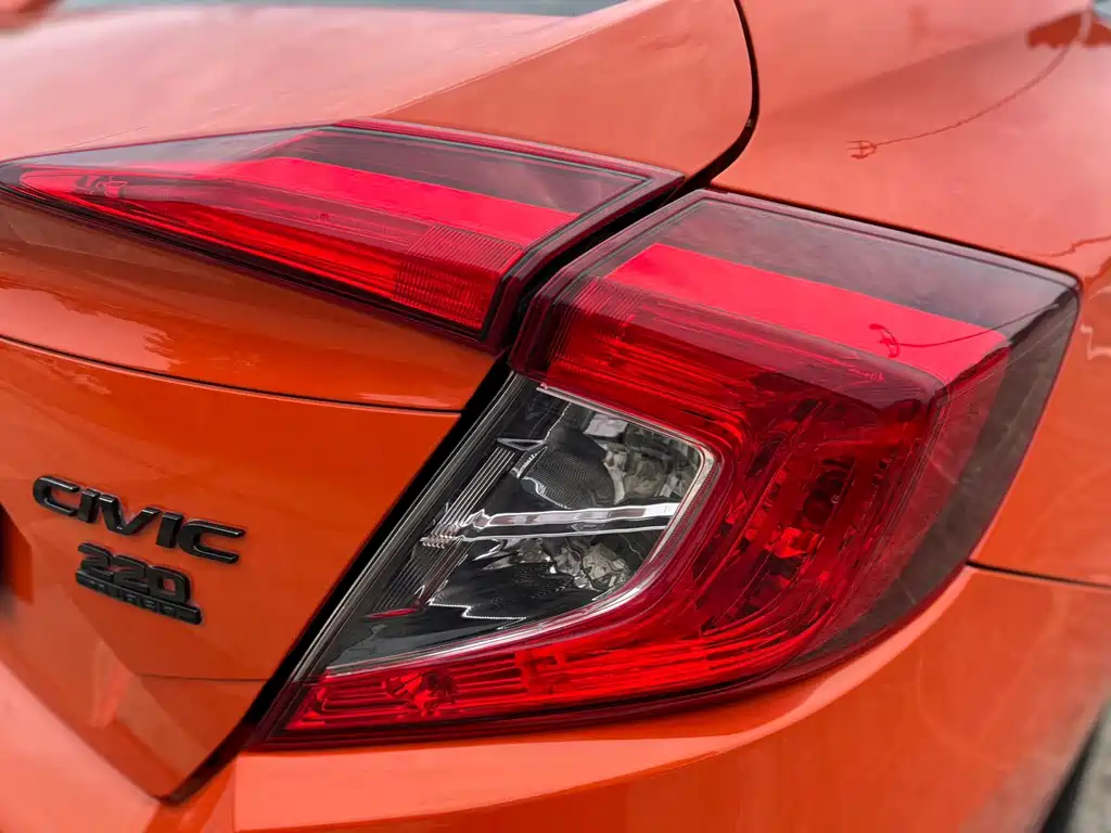 Honda Civic 2017 — фото 11