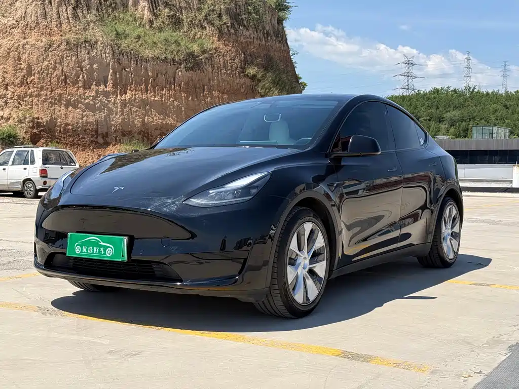 Tesla Model Y 2022 — фото 1