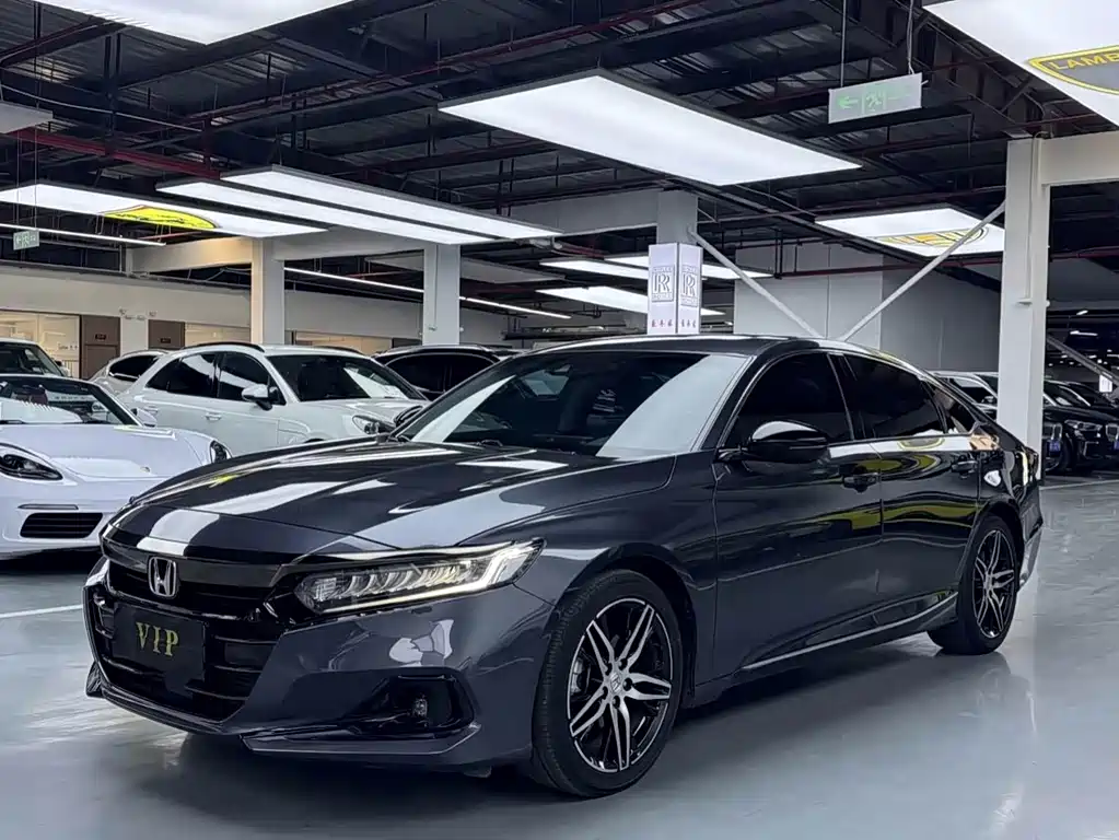 Honda Accord 2022 — фото 1