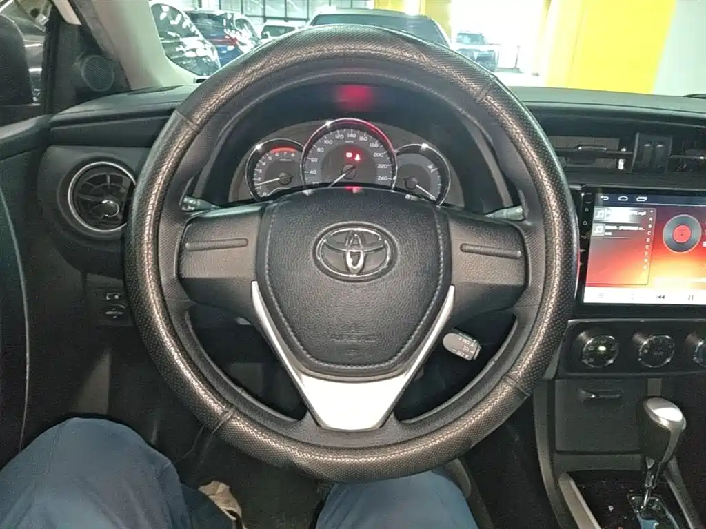 Toyota Corolla 2019 — фото 11