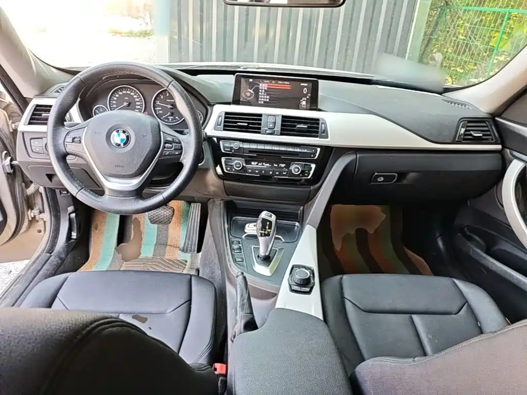 BMW 3 Series GT 2017 — фото 10