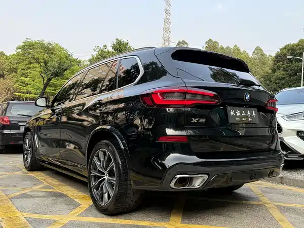 BMW X5 2023
