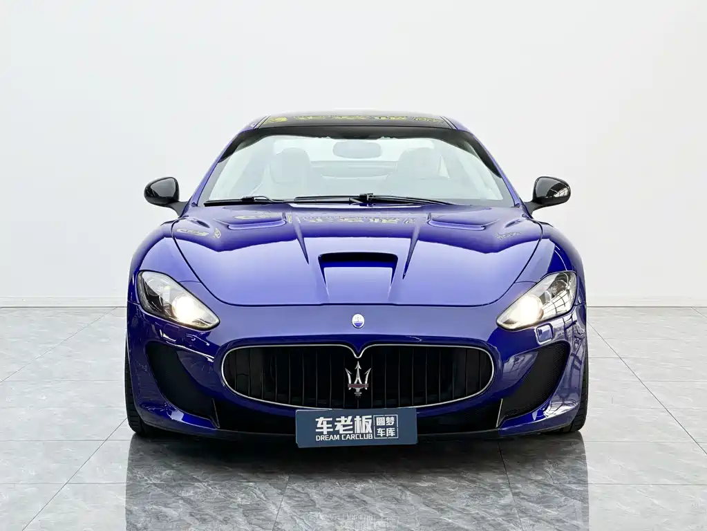 Maserati GranTurismo 2015 — фото 2