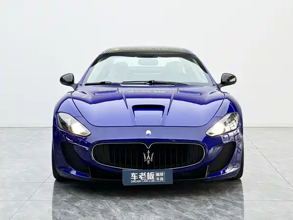 Maserati Granturismo 2015