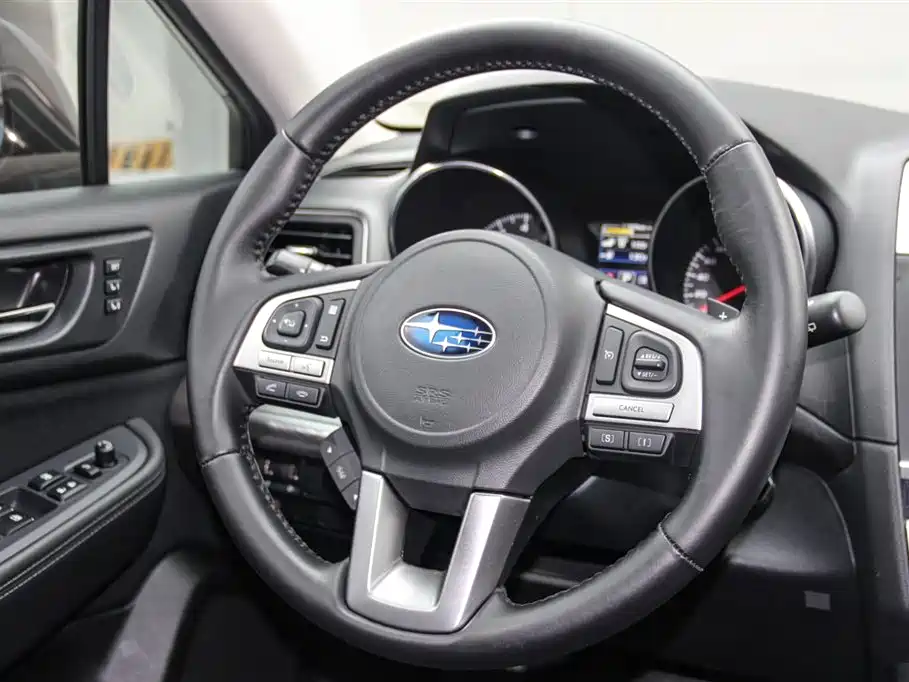 Subaru Outback 2015 — фото 15