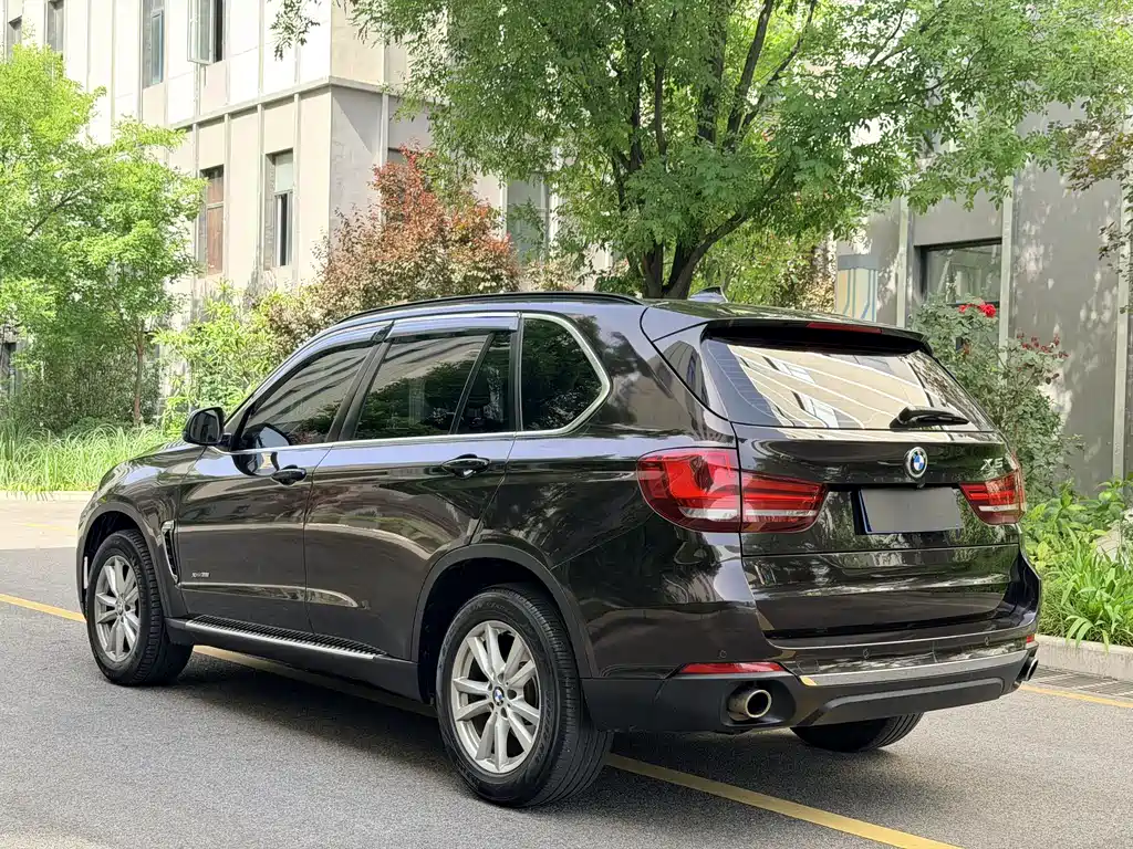 BMW X5 2015 — фото 9