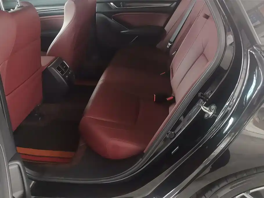 Honda Accord 2023 — фото 11