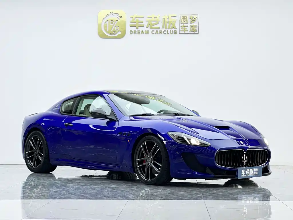 Maserati GranTurismo 2015 — фото 3