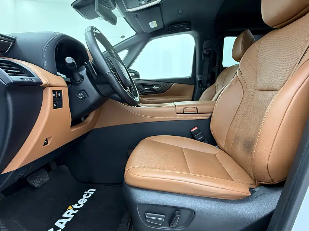 Toyota Alphard 2023 — фото 9