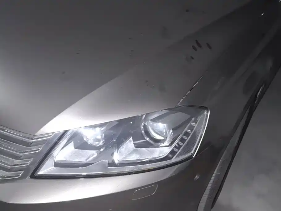 Volkswagen Magotan 2015