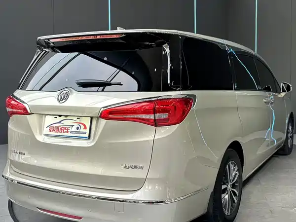 Buick GL8 2018