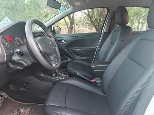 Peugeot 301 2016
