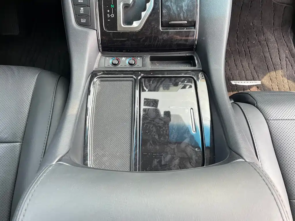Toyota Vellfire 2020 — фото 12