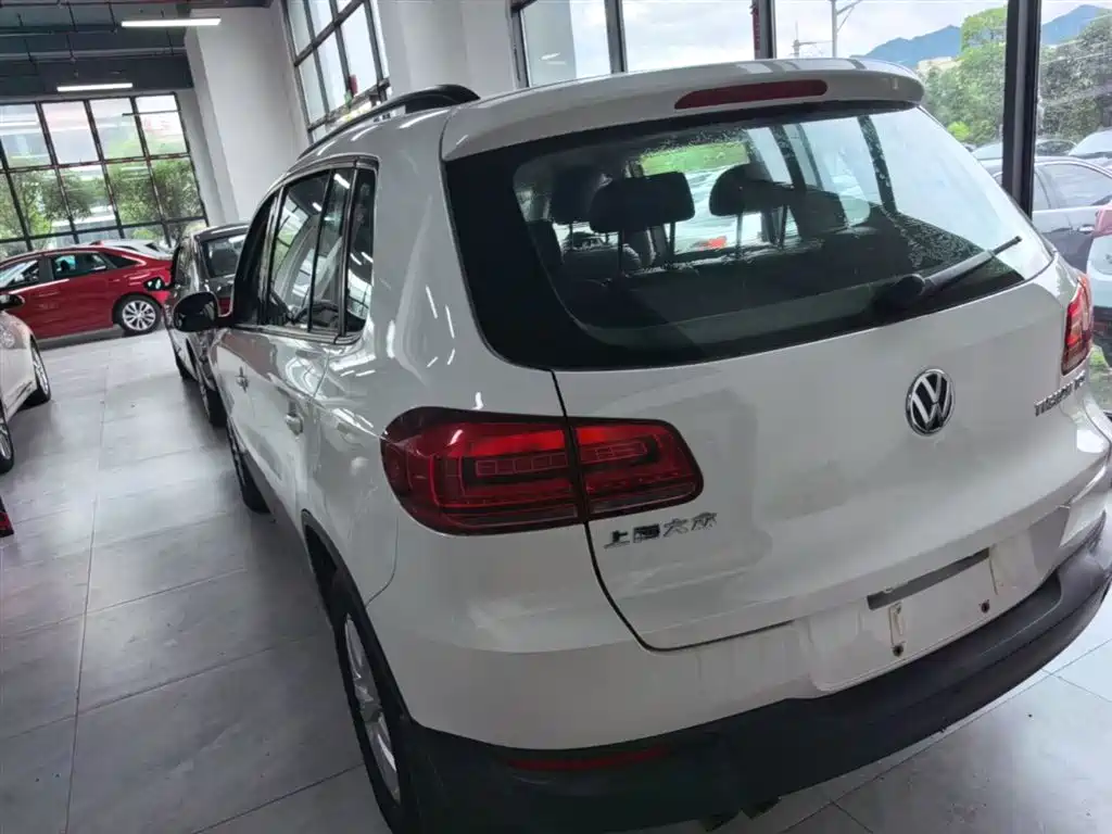 Volkswagen Tiguan 2015 — фото 5