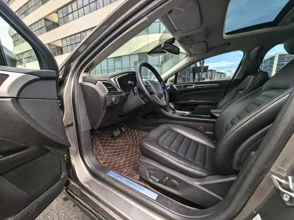 Ford Mondeo 2013