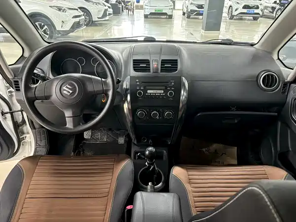 Suzuki Karma 2013
