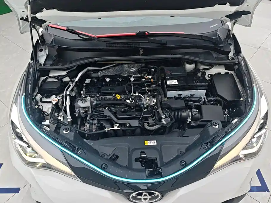 Toyota C-HR 2024 — фото 10