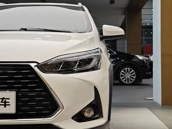 Toyota Yaris L 2020