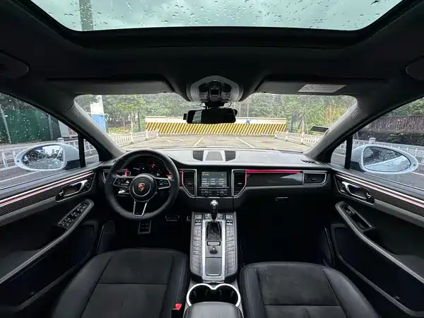 Porsche Macan 2015