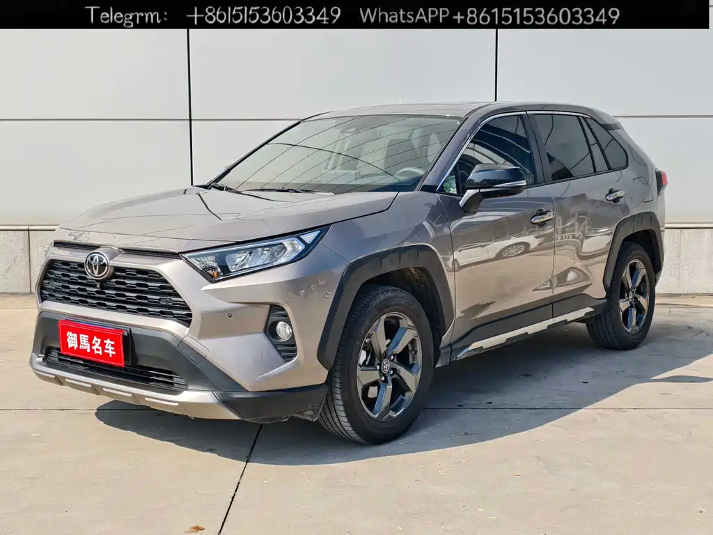 Toyota RAV4 2023 — фото 12