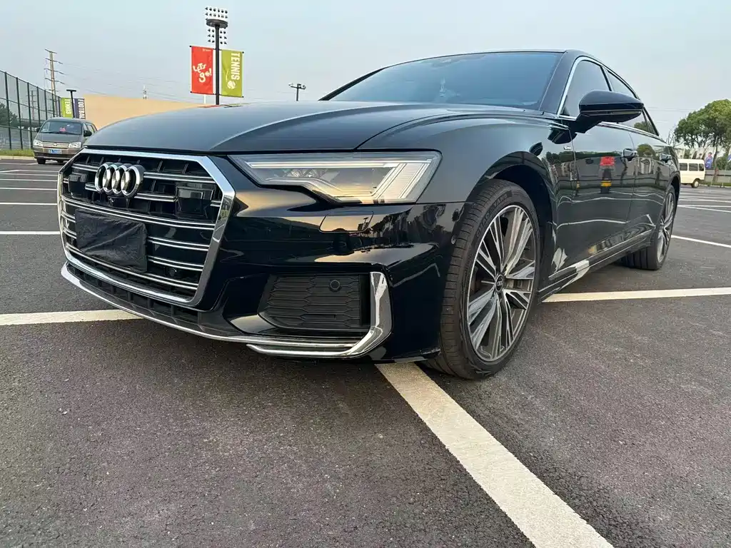 Audi A6L 2022 — фото 1