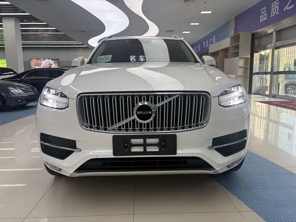 Volvo XC90 2017 — фото 3