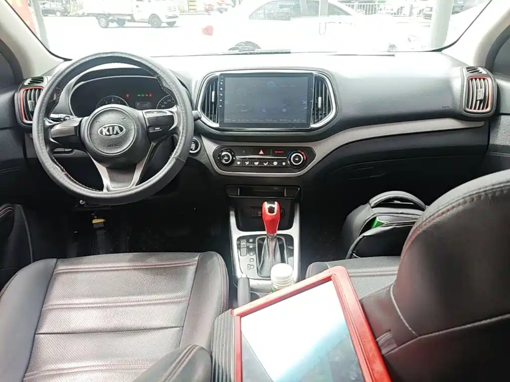 Kia KX3 2017 — фото 10