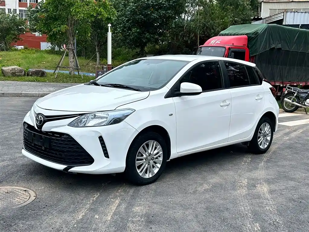 Toyota Vios FS 2018 — фото 1