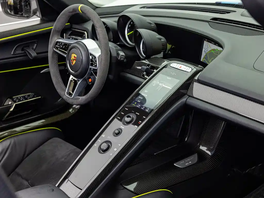 Porsche 918 Spyder 2015 — фото 10