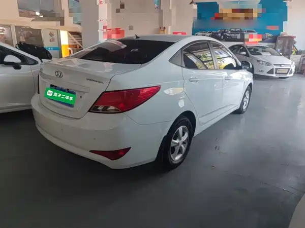 Hyundai Accent 2014