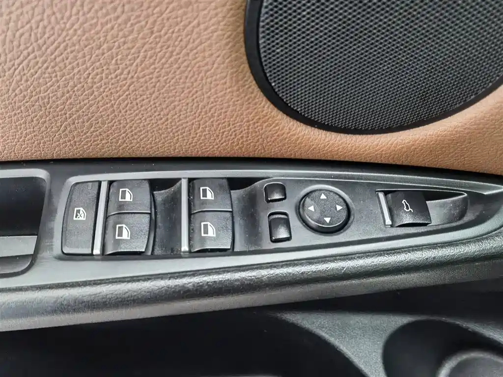 BMW X5 2015 — фото 9