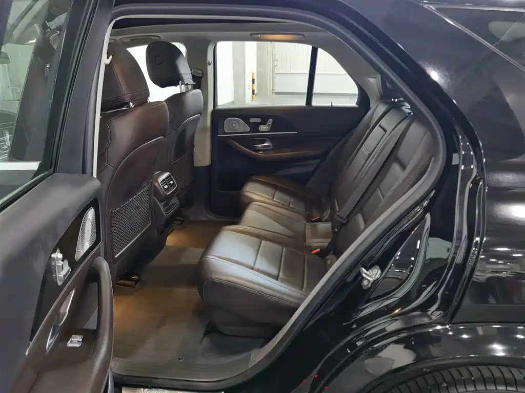 Mercedes-Benz GLE 2020 — фото 15