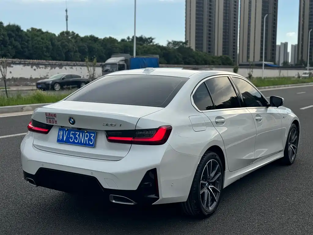 BMW 3 Series 2025