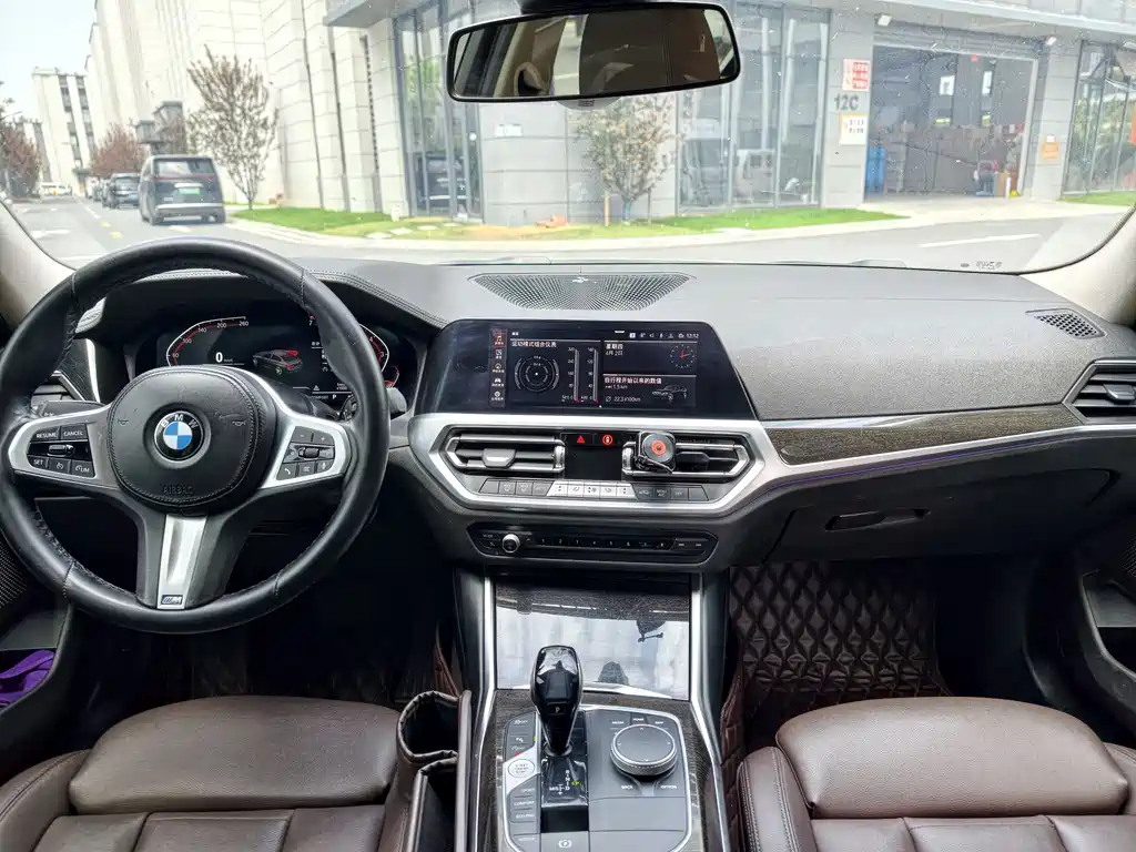 BMW 3 Series 2020 — фото 16