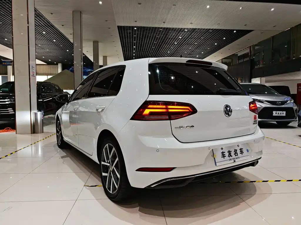 Volkswagen Golf 2020 — фото 16