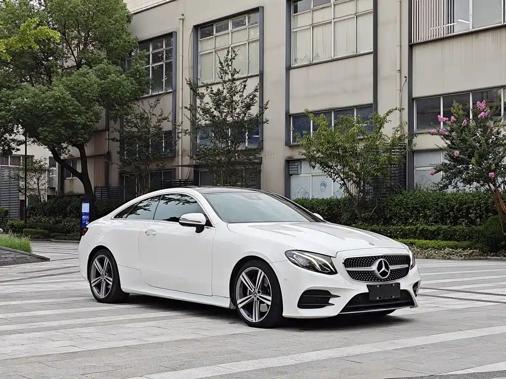 Mercedes-Benz E-Class 2017 — фото 1
