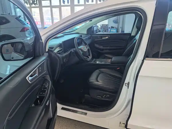 Ford Edge 2021