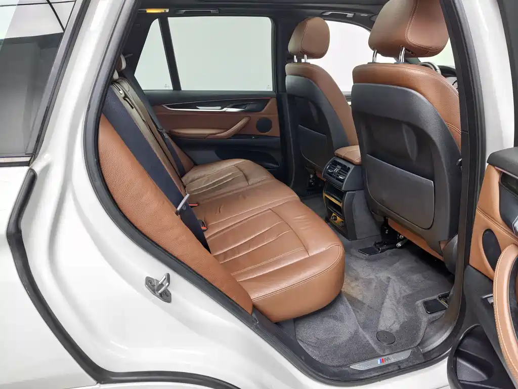 BMW X5 2018 — фото 14