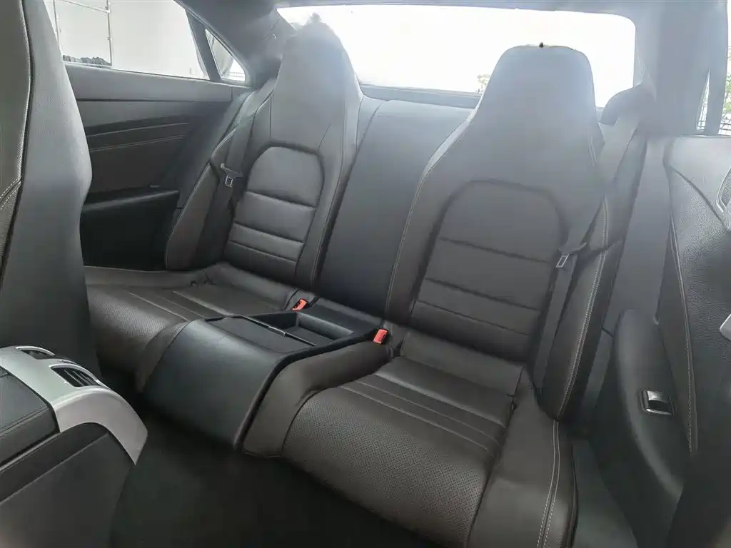 Mercedes-Benz E-Class 2016 — фото 15