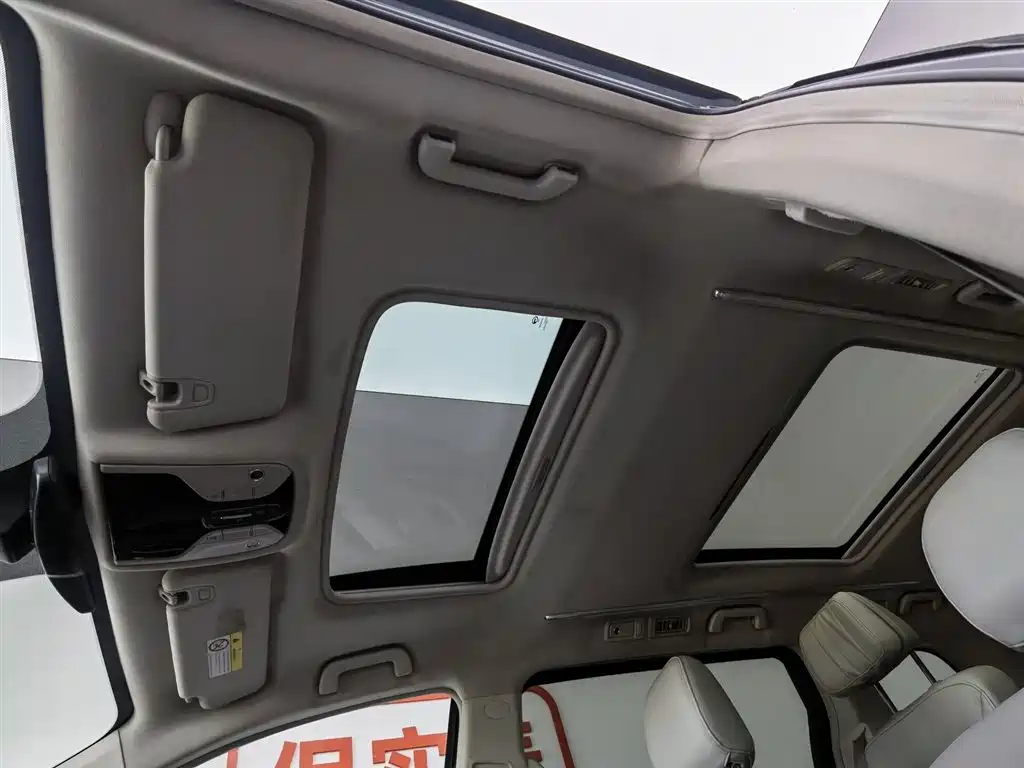 GAC Motor Trumpchi M8 2018 — фото 14