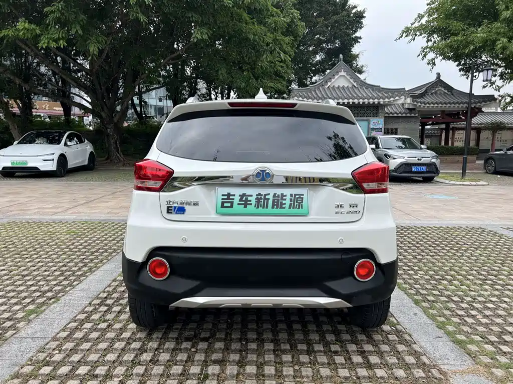 BAIC New Energy EC 2018 — фото 5
